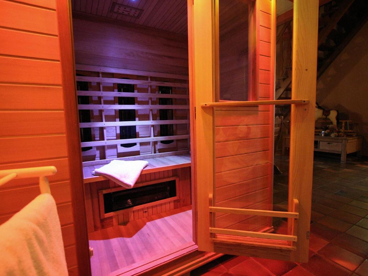Quietly Located Farmhouse With Sauna And Hot Tub Balkbrug Dış mekan fotoğraf