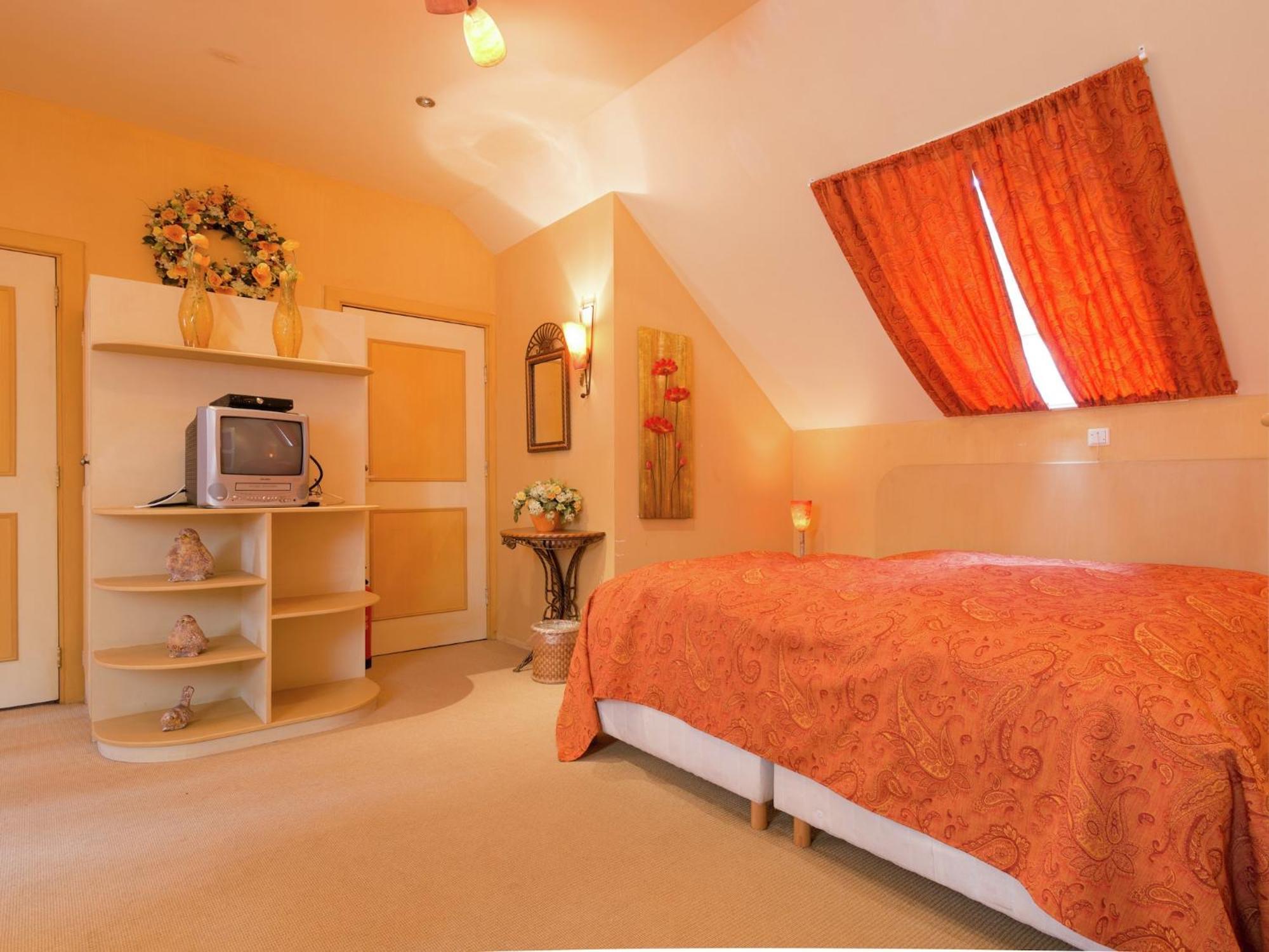 Quietly Located Farmhouse With Sauna And Hot Tub Balkbrug Dış mekan fotoğraf